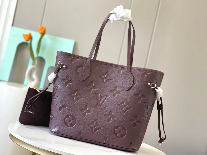 LV Shopping Bags-107