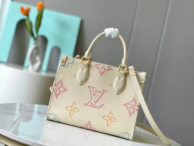LV Shopping Bags-109