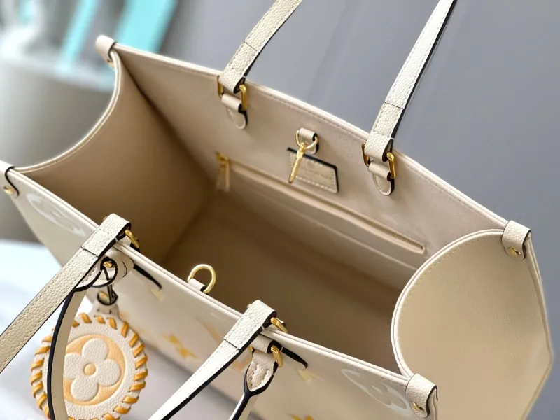 LV Shopping Bags-112 - Image 8