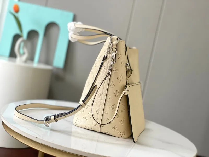LV Shopping Bags-114 - Image 3