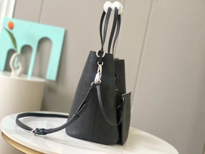 Alternative view of LV Shopping Bags-115