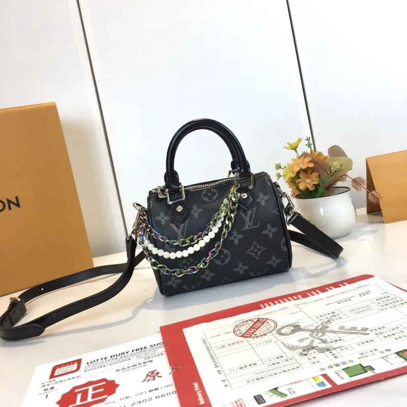 Alternative view of LV Speedy Bags-28