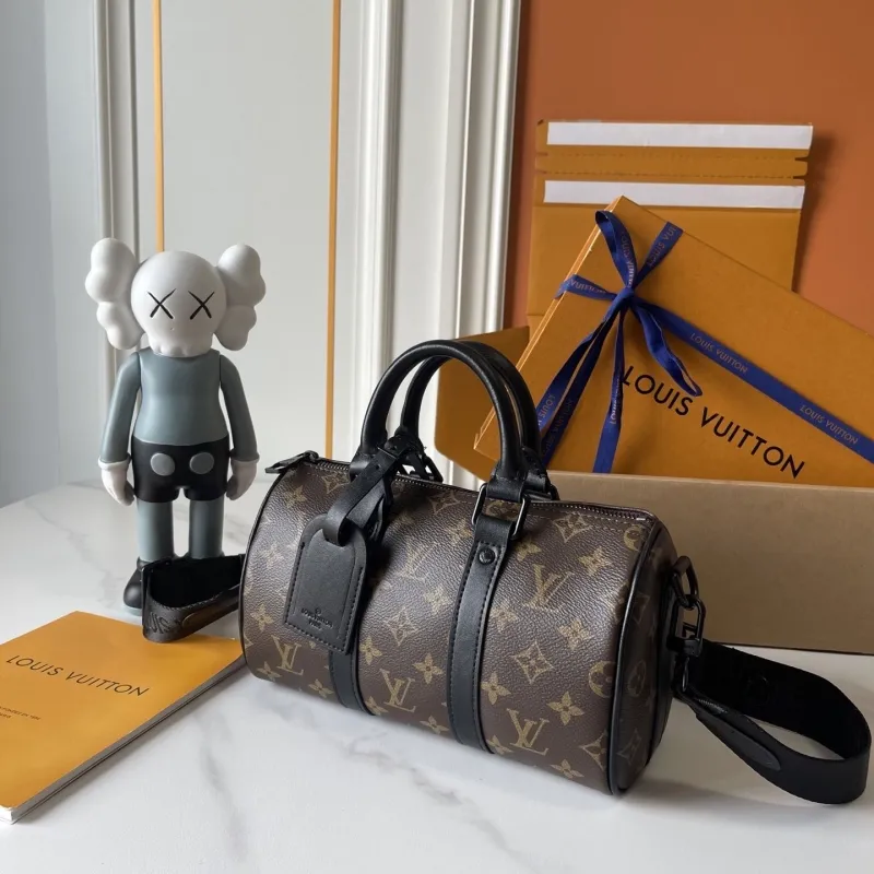 Alternative view of LV Speedy Bags-60