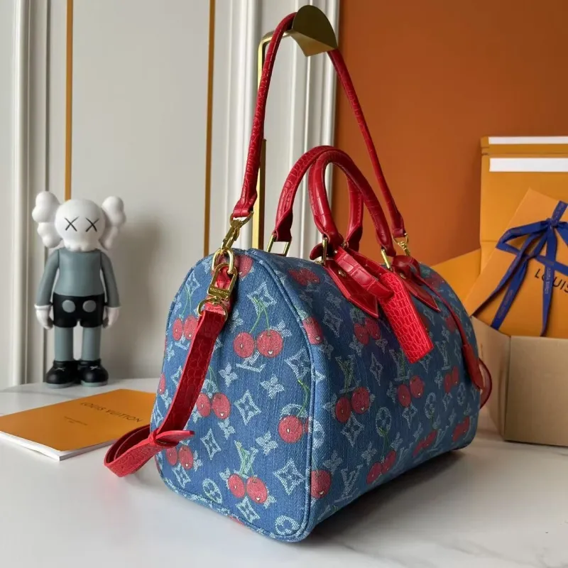 Alternative view of LV Speedy Bags-86