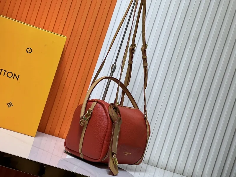 Alternative view of LV Speedy Bags-103