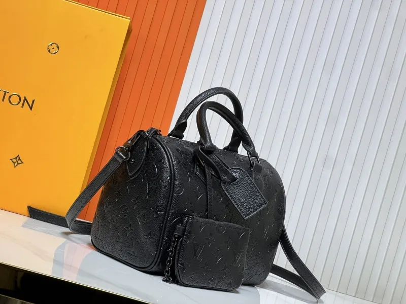 Alternative view of LV Speedy Bags-115