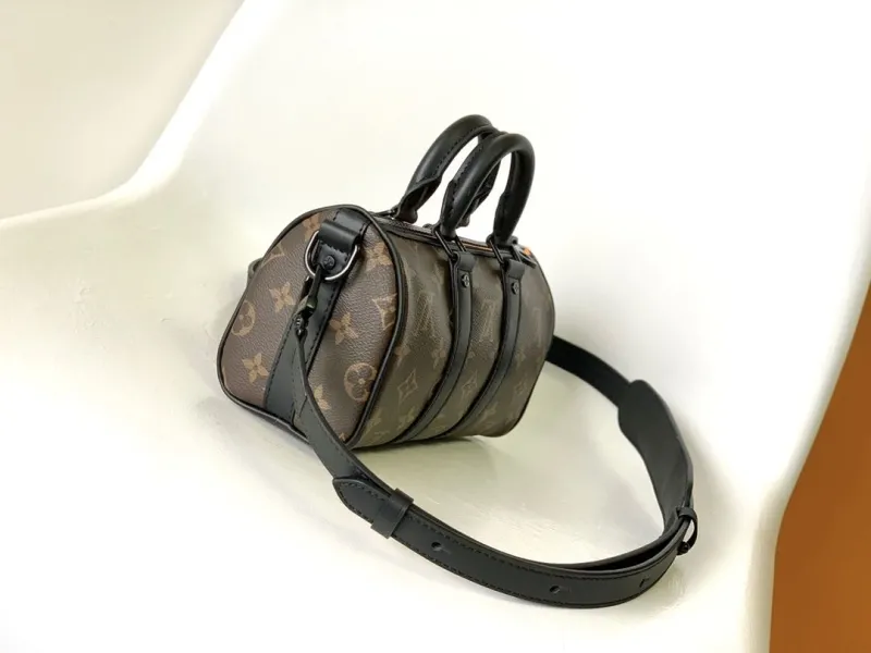 Alternative view of LV Speedy Bags-126
