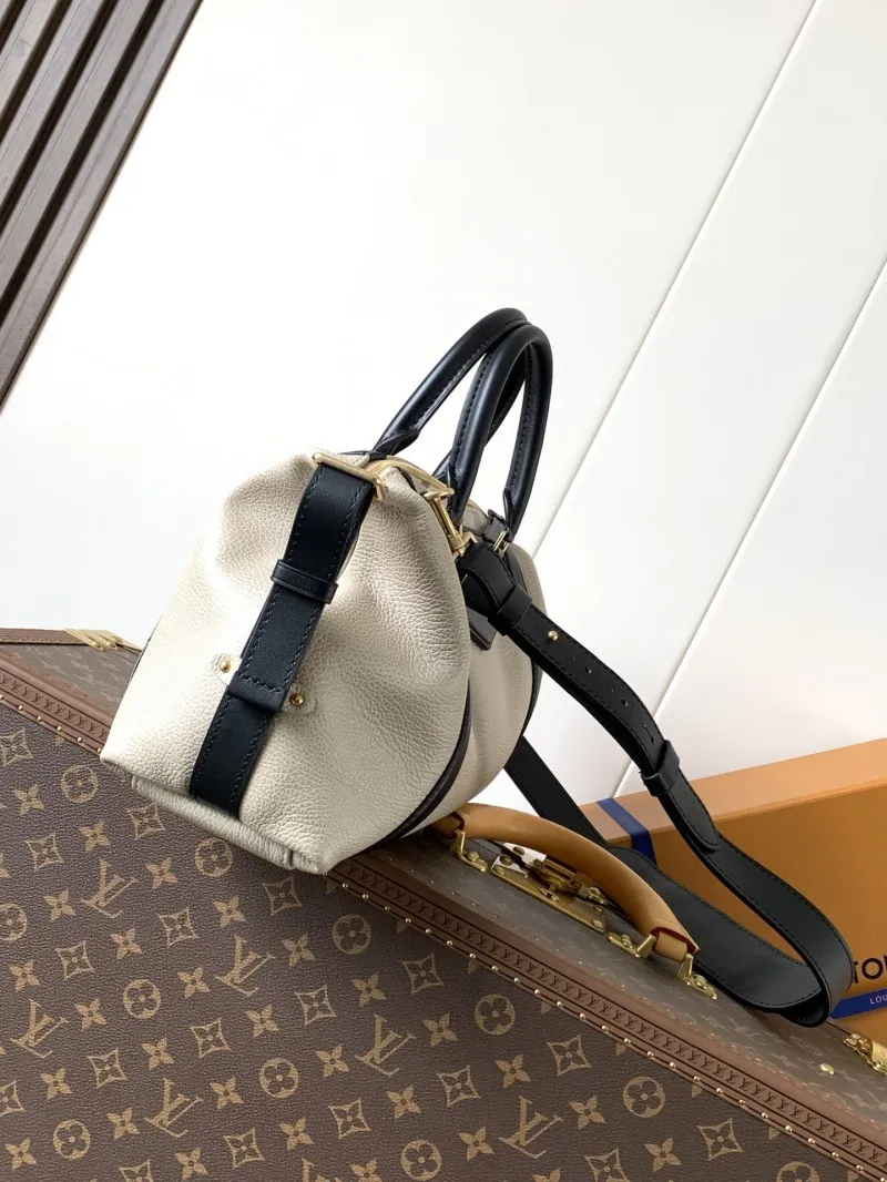 Alternative view of LV Speedy Bags-135