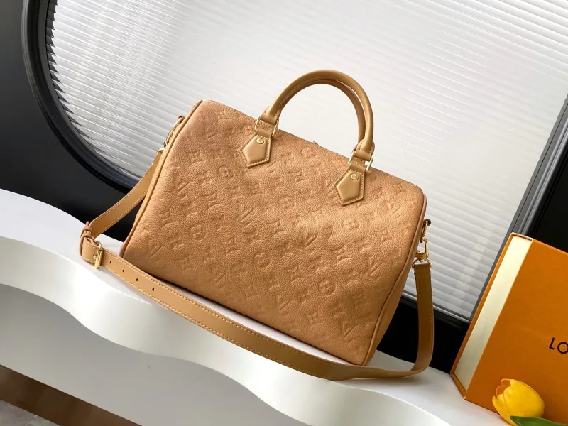 Alternative view of LV Speedy Bags-162