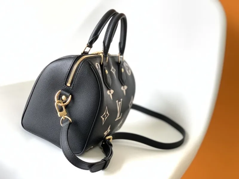 Alternative view of LV Speedy Bags-177