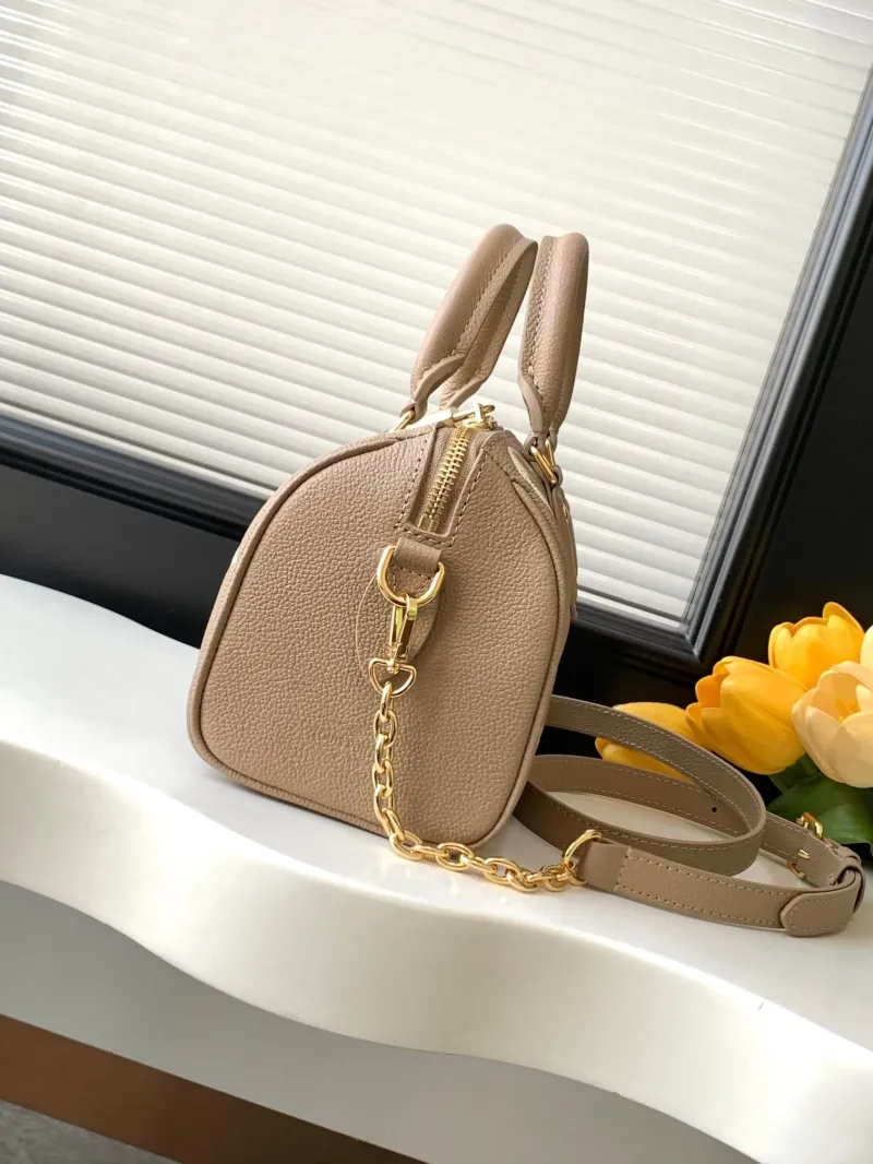 Alternative view of LV Speedy Bags-180