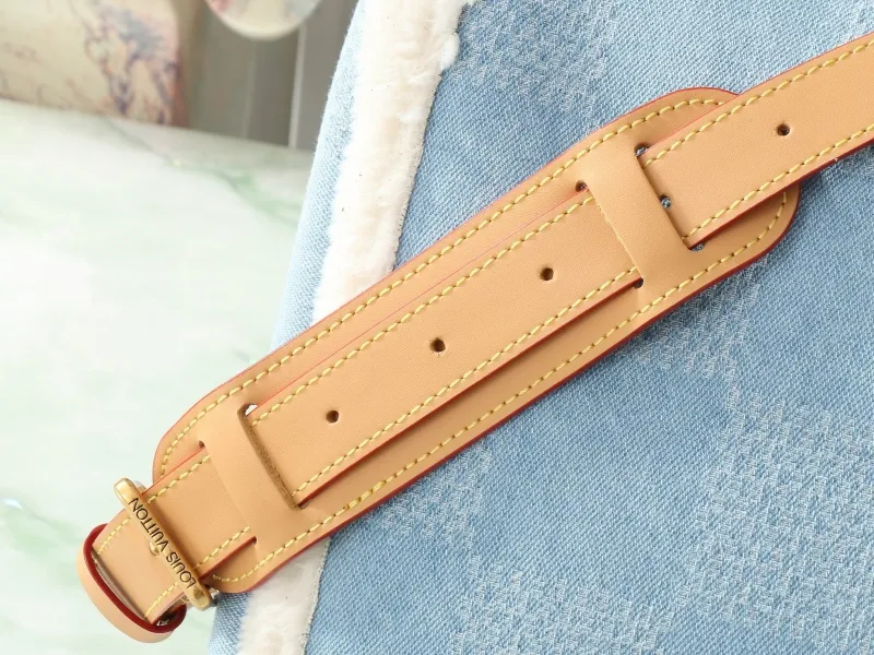 Alternative view of LV Speedy Bags-193