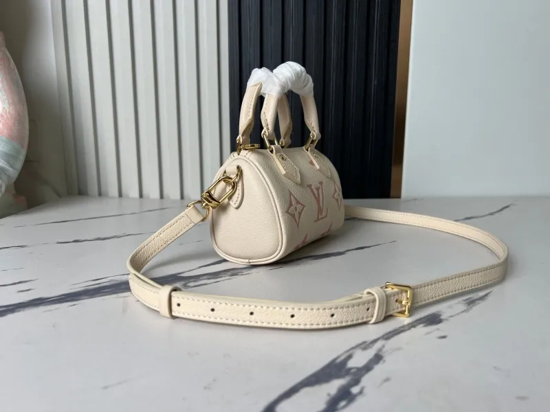 Alternative view of LV Speedy Bags-194