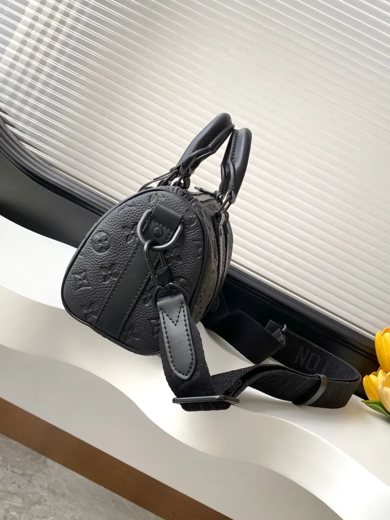 Alternative view of LV Speedy Bags-261