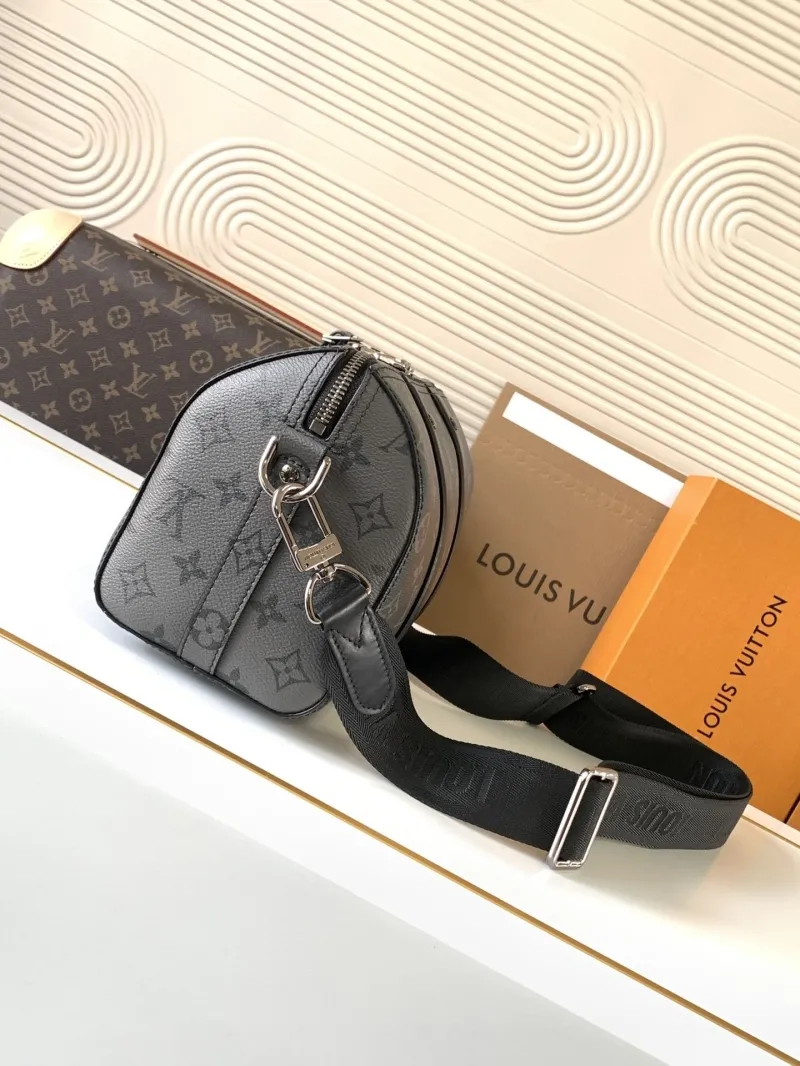 Alternative view of LV Speedy Bags-277