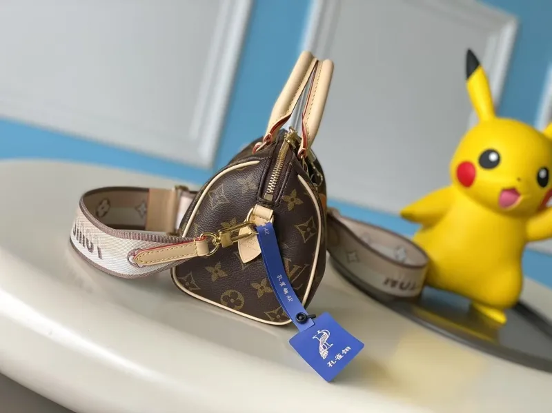 Alternative view of LV Speedy Bags-297