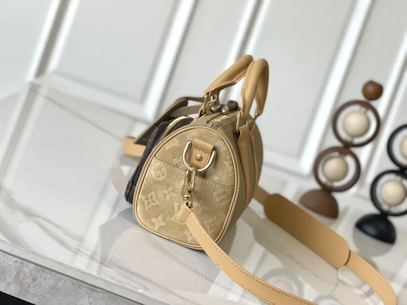 Alternative view of LV Speedy Bags-303
