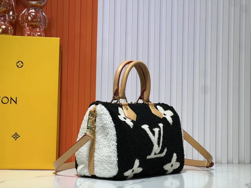 Alternative view of LV Speedy Bags-317