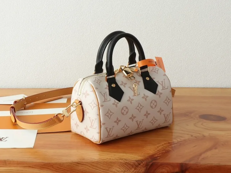 Alternative view of LV Speedy Bags-331