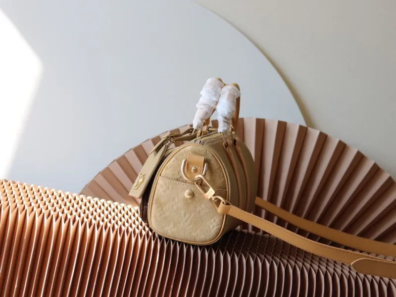 Alternative view of LV Speedy Bags-354