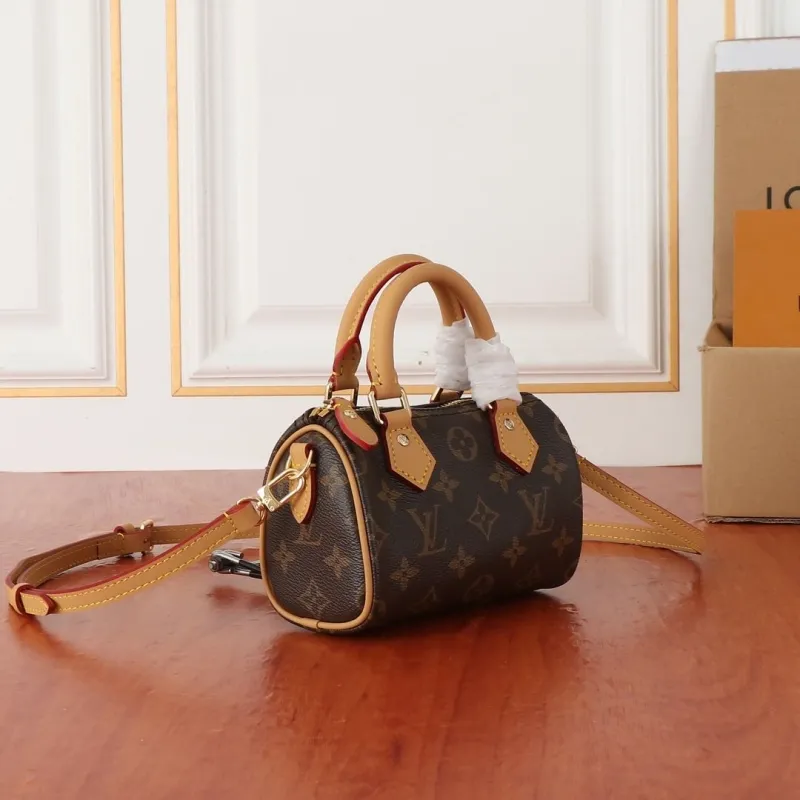 Alternative view of LV Speedy Bags-382