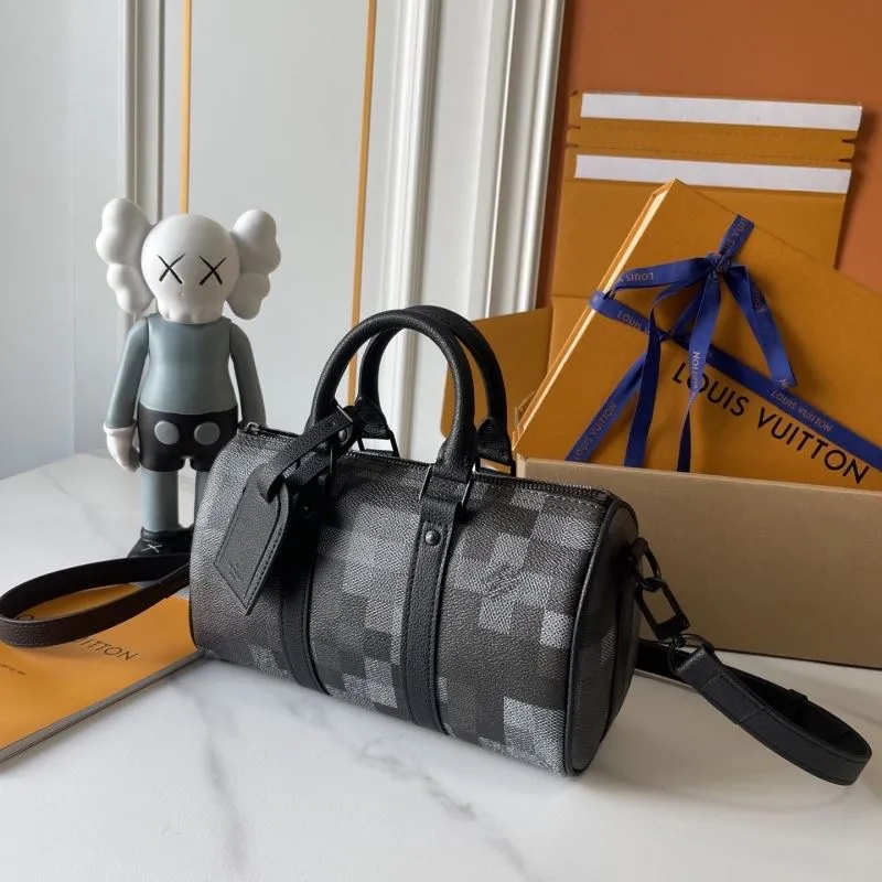 Alternative view of LV Speedy Bags-412