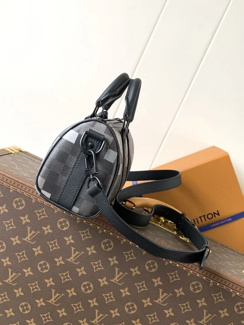 Alternative view of LV Speedy Bags-438
