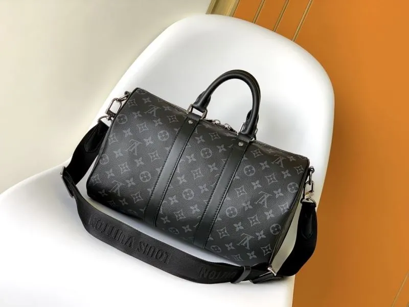 Alternative view of LV Speedy Bags-459