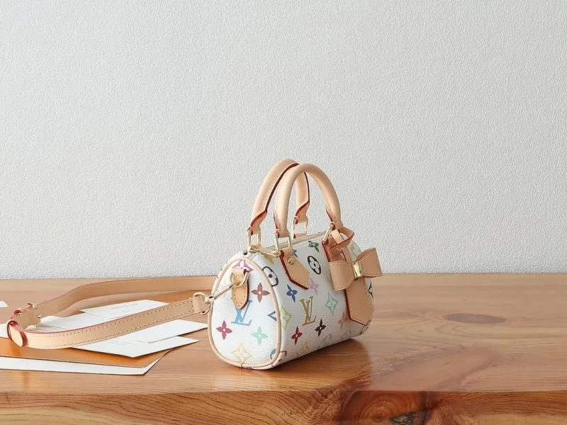 Alternative view of LV Speedy Bags-476