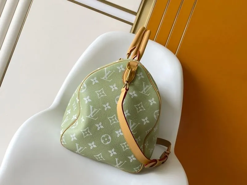 Alternative view of LV Speedy Bags-490
