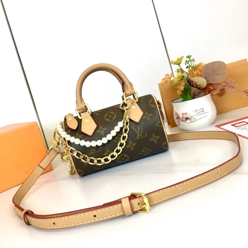 Alternative view of LV Speedy Bags-536
