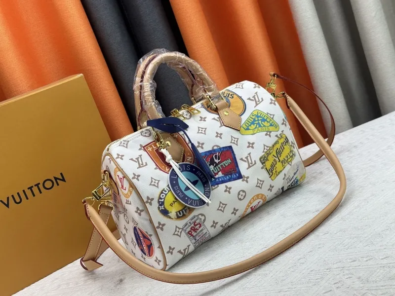 Alternative view of LV Speedy Bags-540