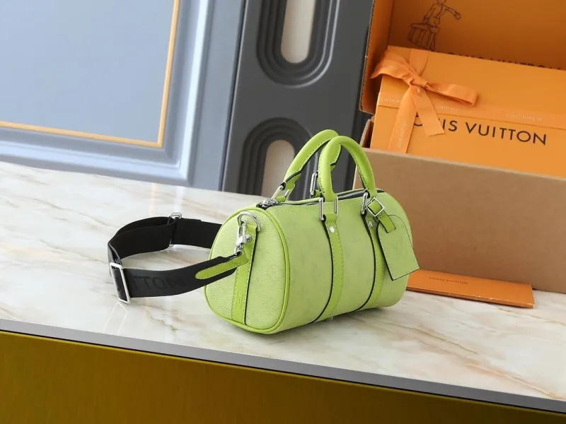 Alternative view of LV Speedy Bags-549