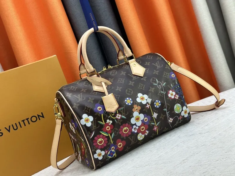 Alternative view of LV Speedy Bags-552