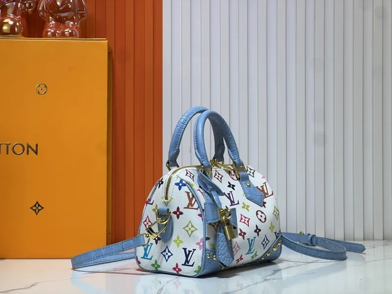 Alternative view of LV Speedy Bags-571