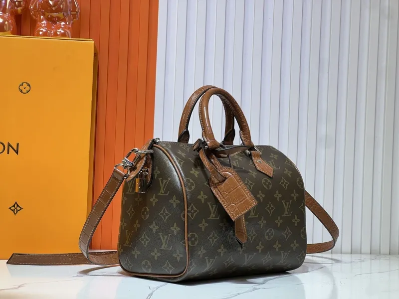 Alternative view of LV Speedy Bags-577