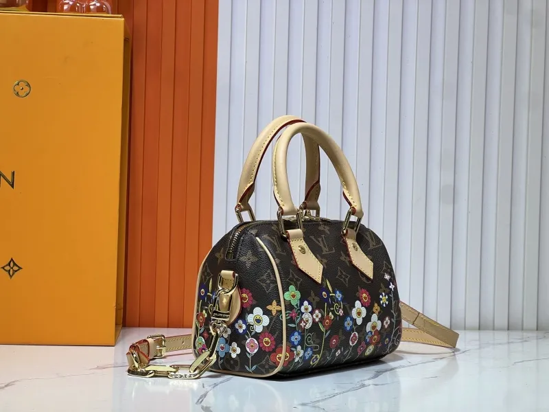 Alternative view of LV Speedy Bags-583