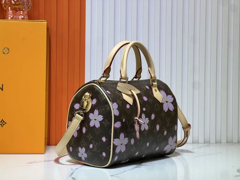Alternative view of LV Speedy Bags-589