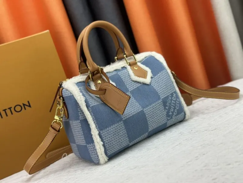Alternative view of LV Speedy Bags-603