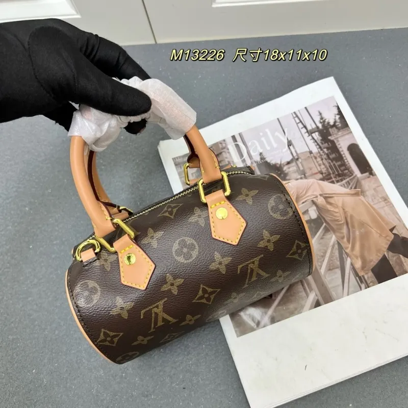 Alternative view of LV Speedy Bags-613