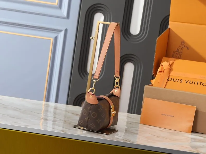Alternative view of LV Top Handle Bags-61