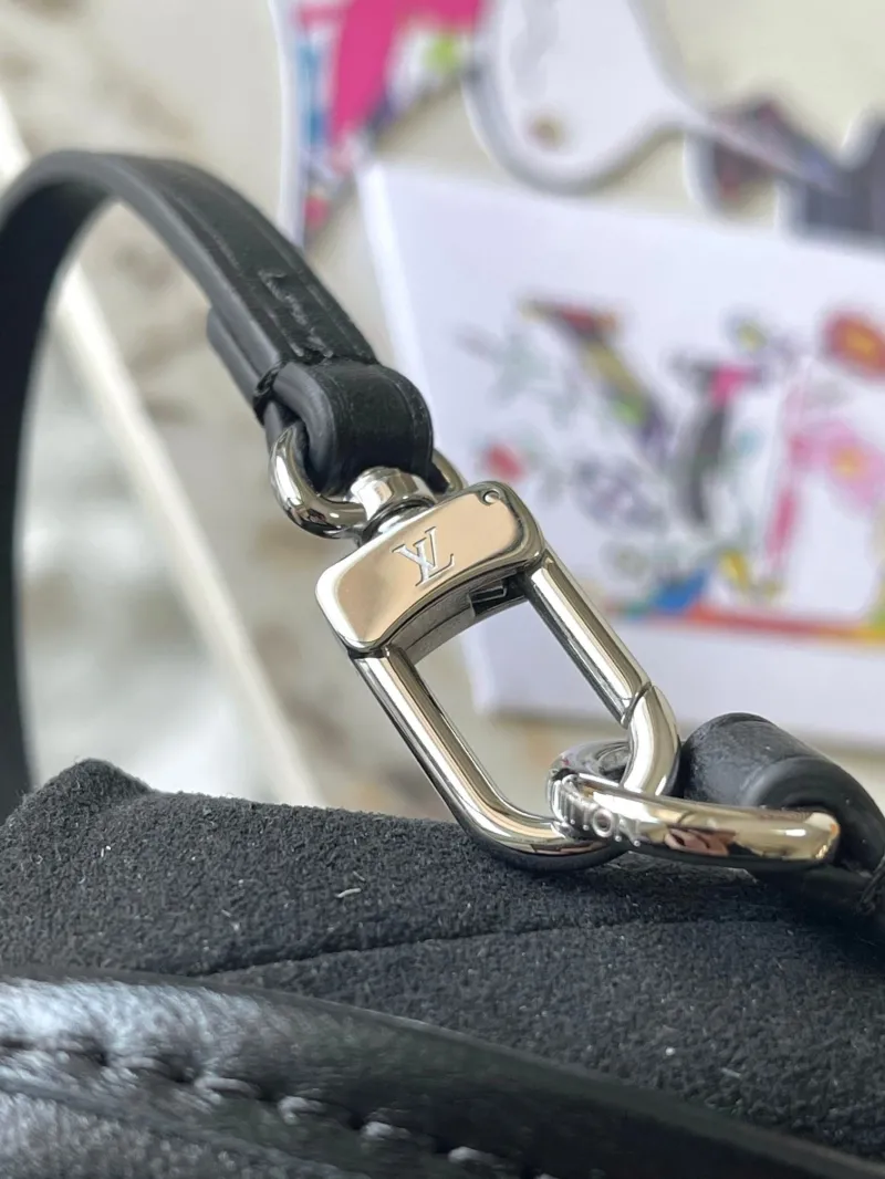Alternative view of LV Top Handle Bags-286