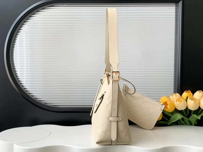 Alternative view of LV Top Handle Bags-309