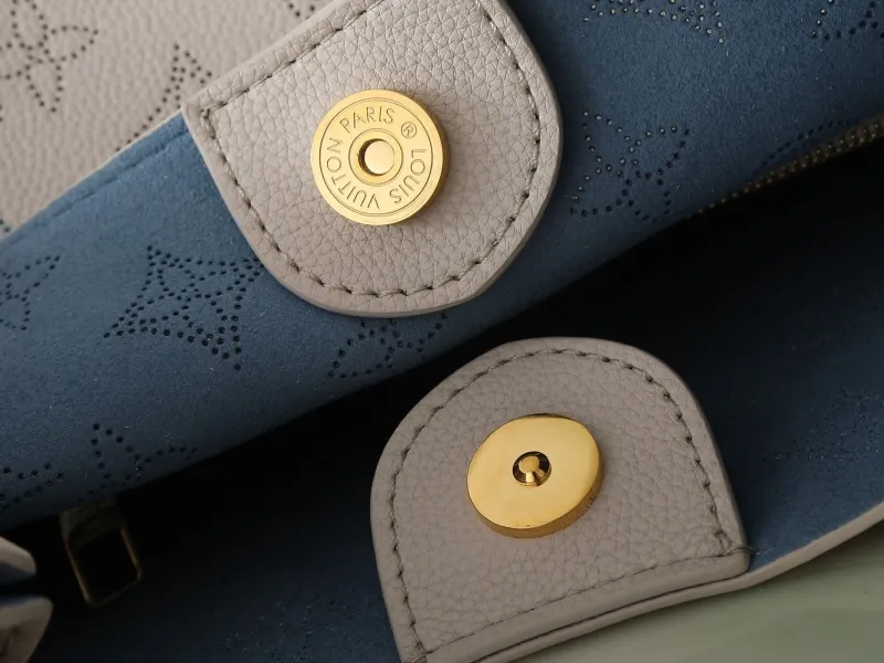 Alternative view of LV Top Handle Bags-321