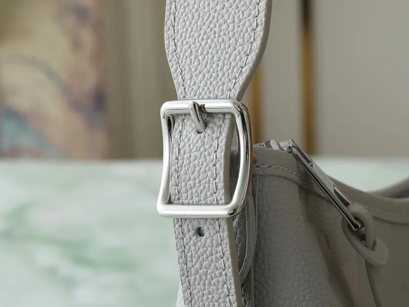Alternative view of LV Top Handle Bags-356