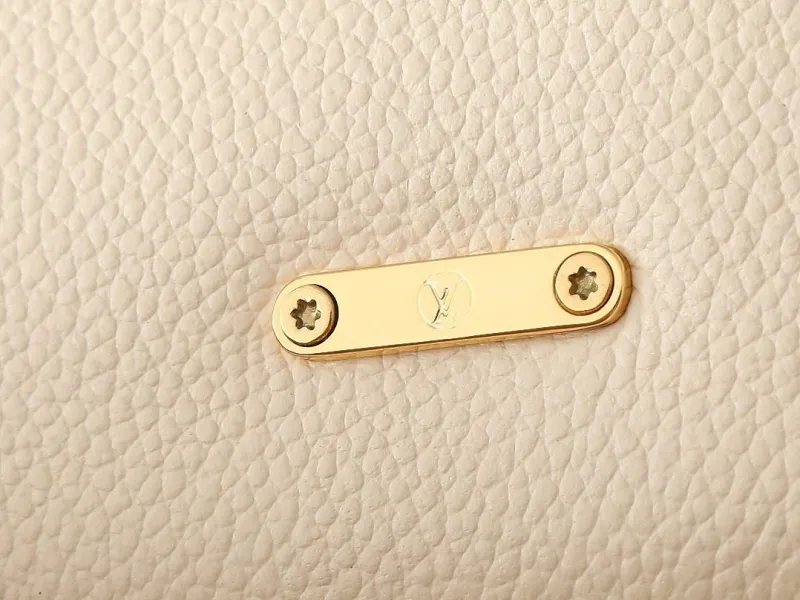 Alternative view of LV Top Handle Bags-359