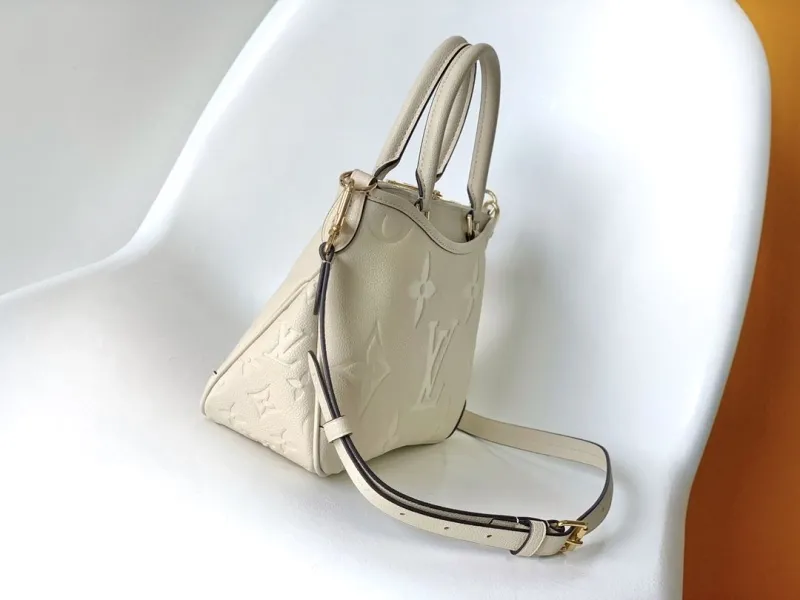 Alternative view of LV Top Handle Bags-401
