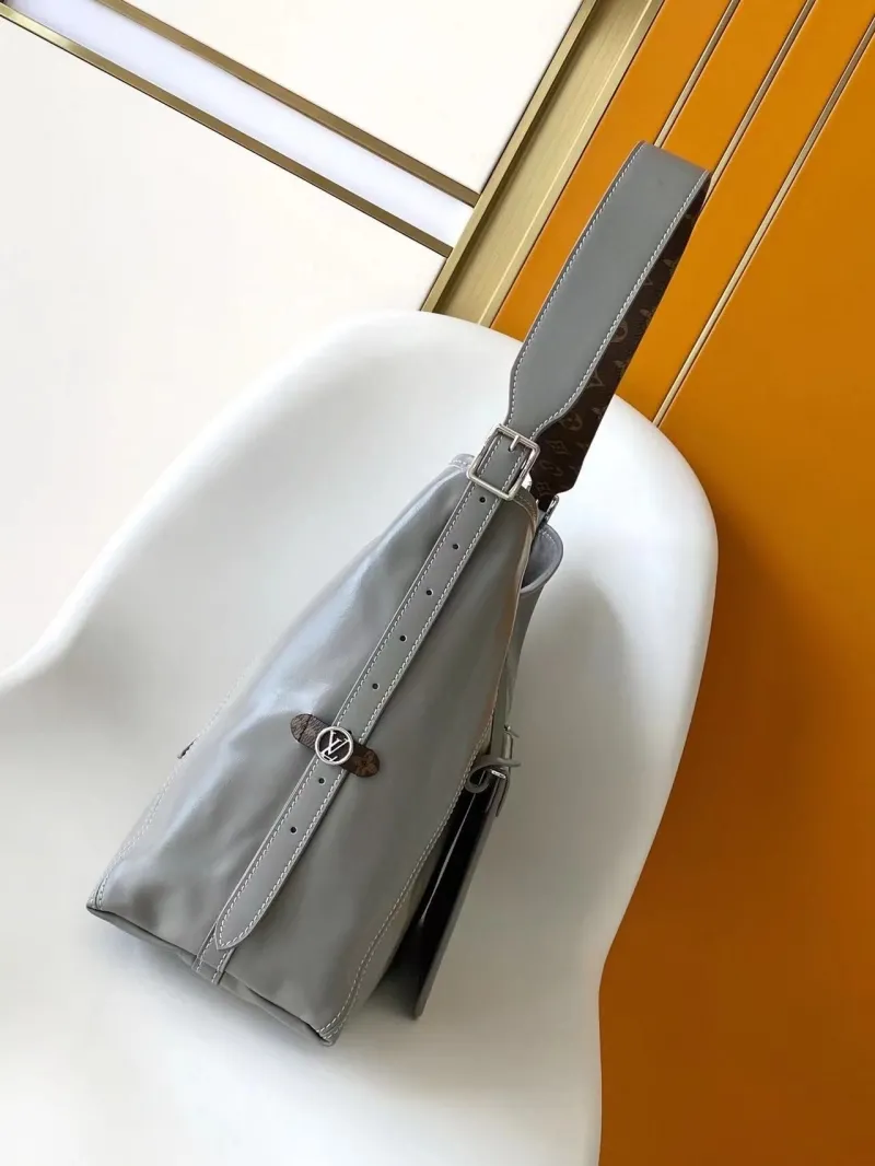 Alternative view of LV Top Handle Bags-465