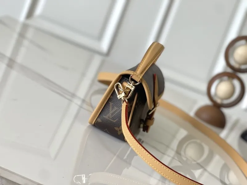 Alternative view of LV Top Handle Bags-468
