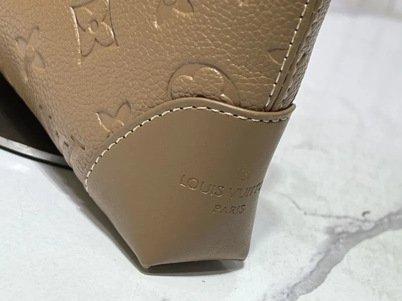 LV Top Handle Bags-495 - Image 4